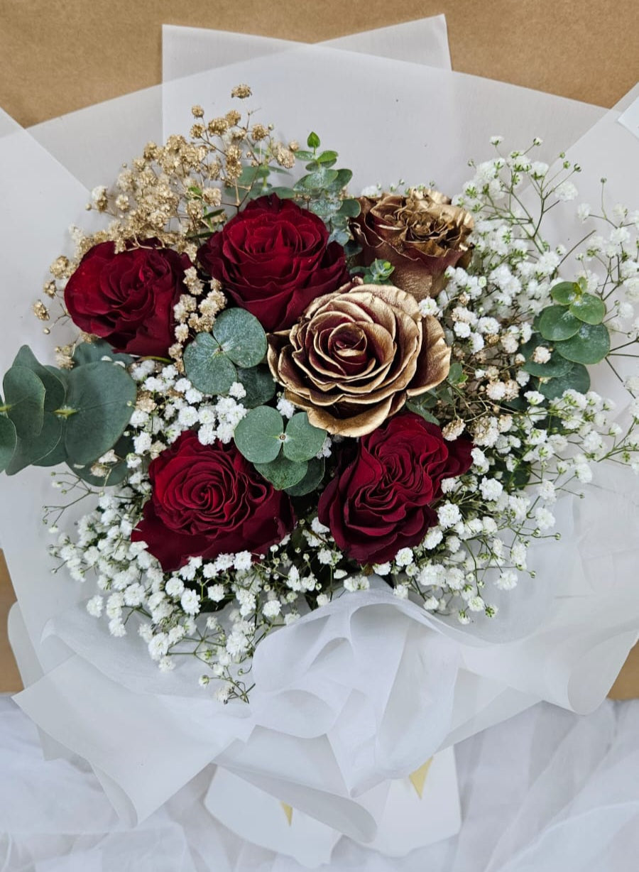 Bouquet - Red and Gold roses