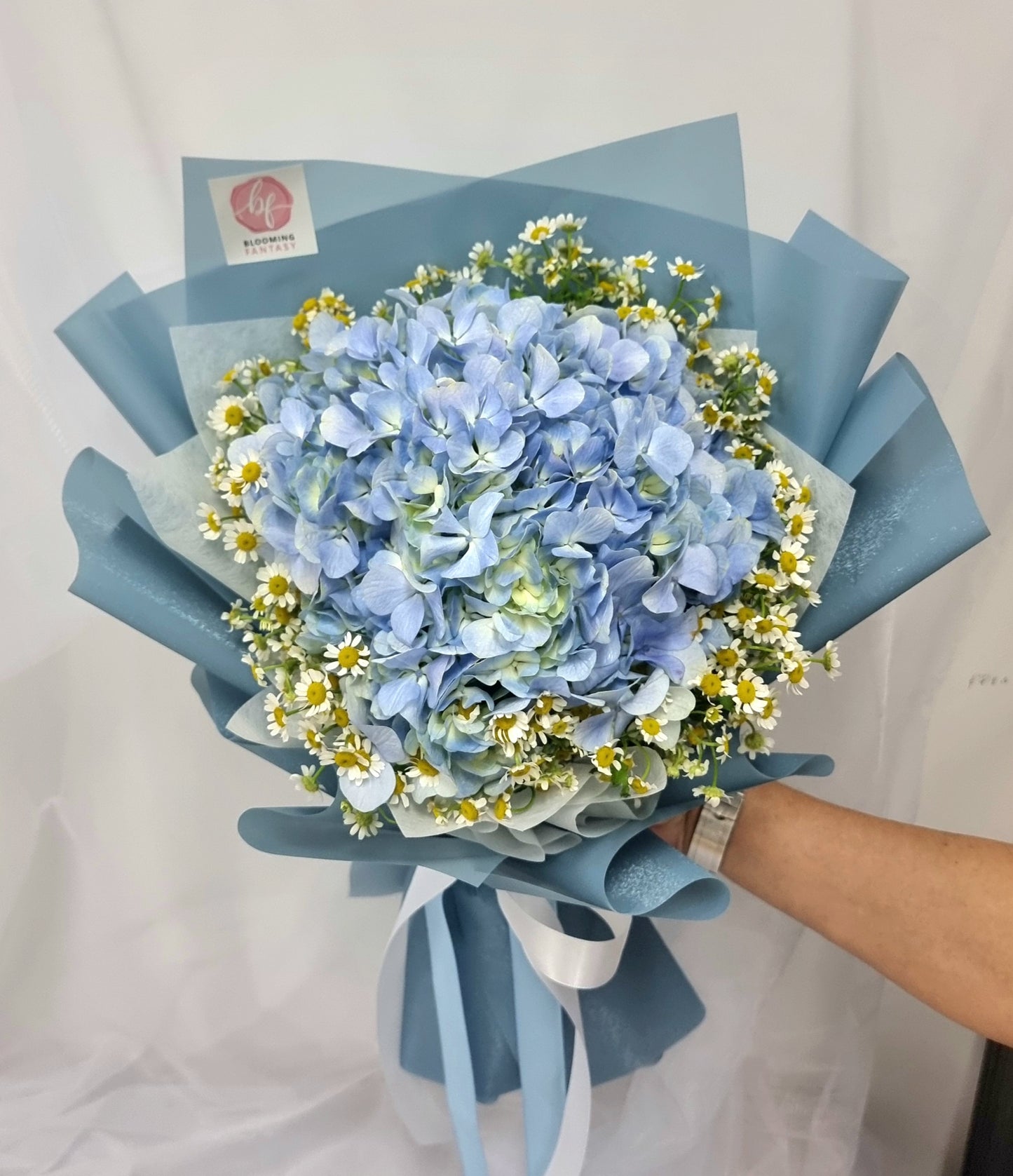 Bouquet - Hydrangea with Daisy