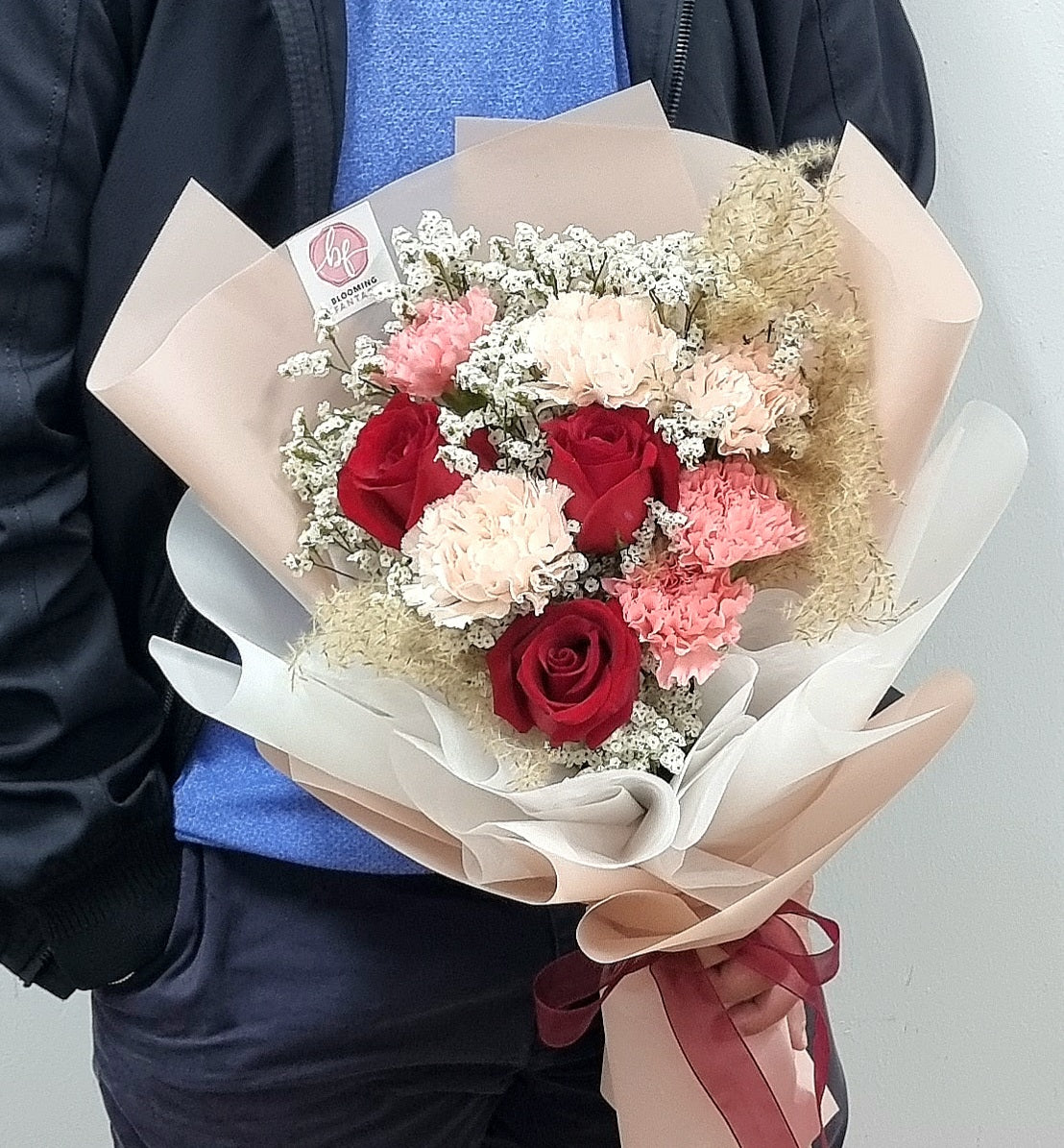 Bouquet - Pink Carnations & Red Roses